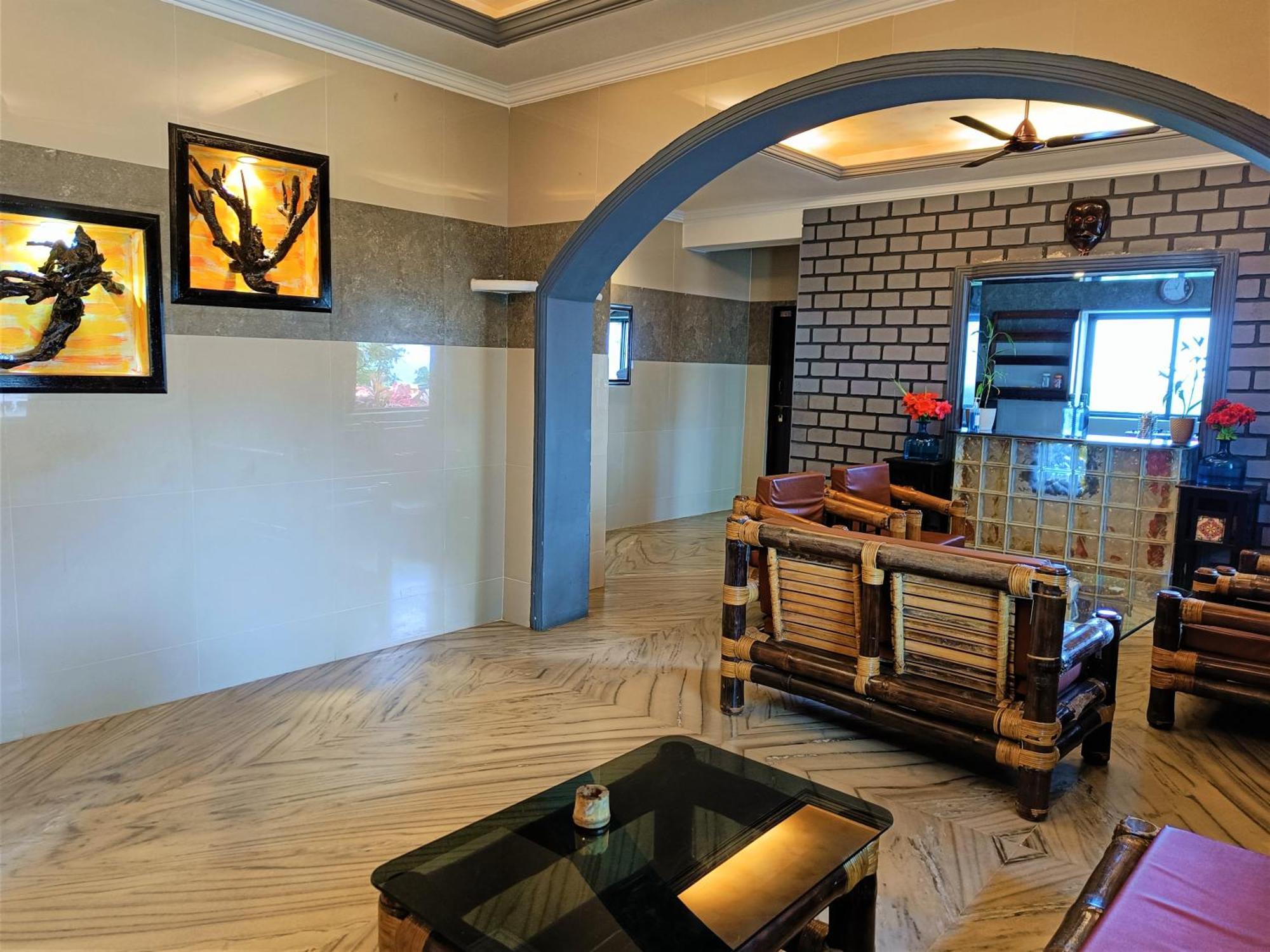 Villa Hill Luxury - 3 Bhk || Infinity Pool Mapusa